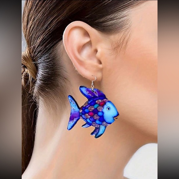 Jewelry - New fun fish earrings